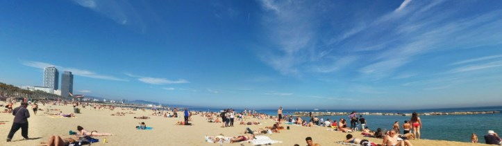 playa barcelona.jpg